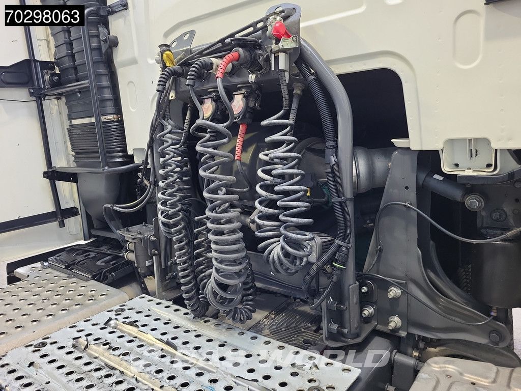 Volvo FH 500 4X2 XL Retarder I-ParkCool 2xTanks Navi LED Euro 6