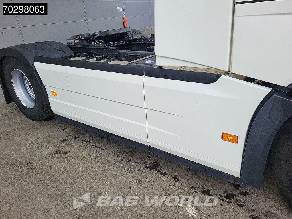 Volvo FH 500 4X2 XL Retarder I-ParkCool 2xTanks Navi LED Euro 6