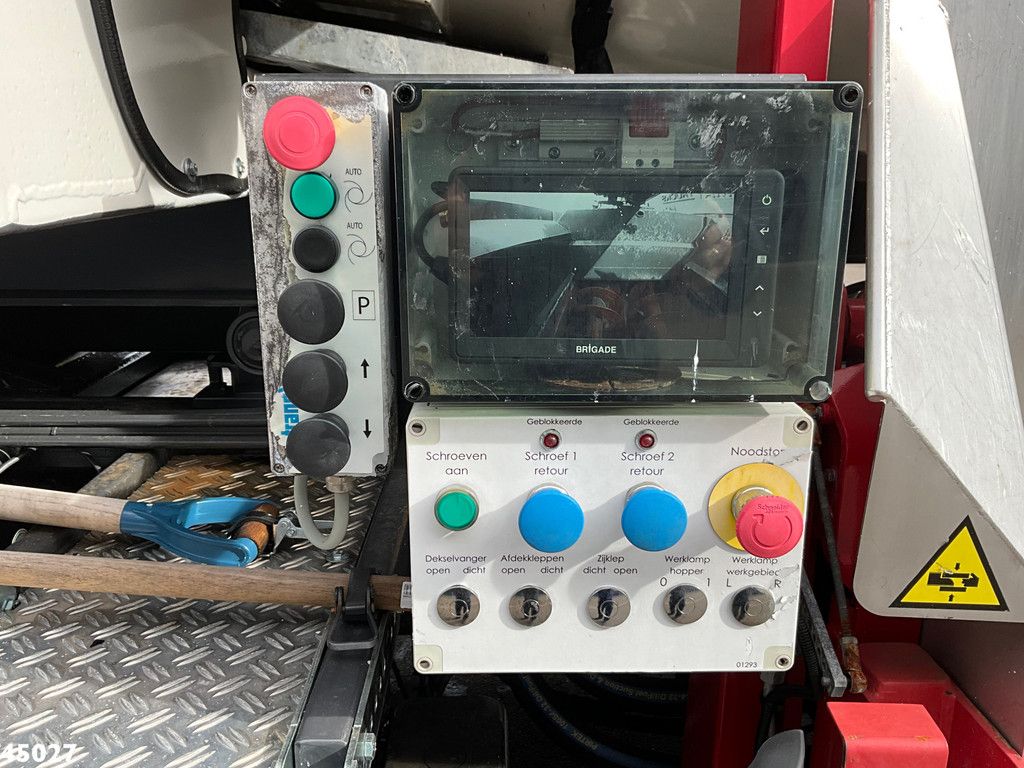 DAF FAN XD 340 Hiab 21 Tonmeter laadkraan