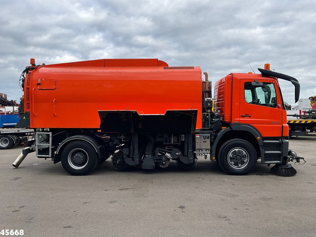 Mercedes-Benz Axor 1833 4x4 Schörling SORF Schienenreinigungs/Railway sweeper Just 38.680 Km!