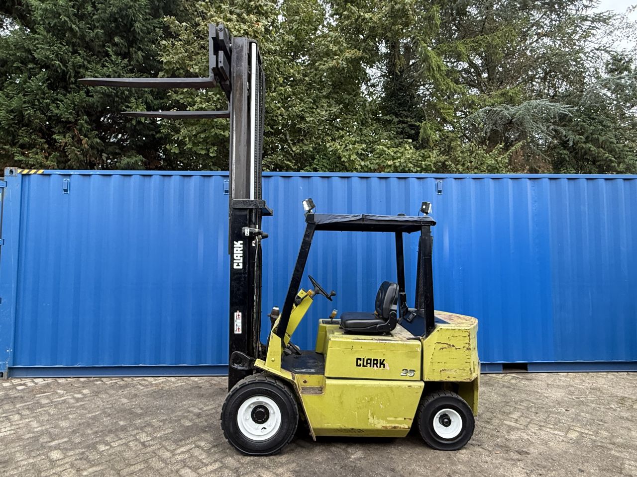 Clark 2.5 tonner diesel heftruck Sideshift 4e ventiel LED