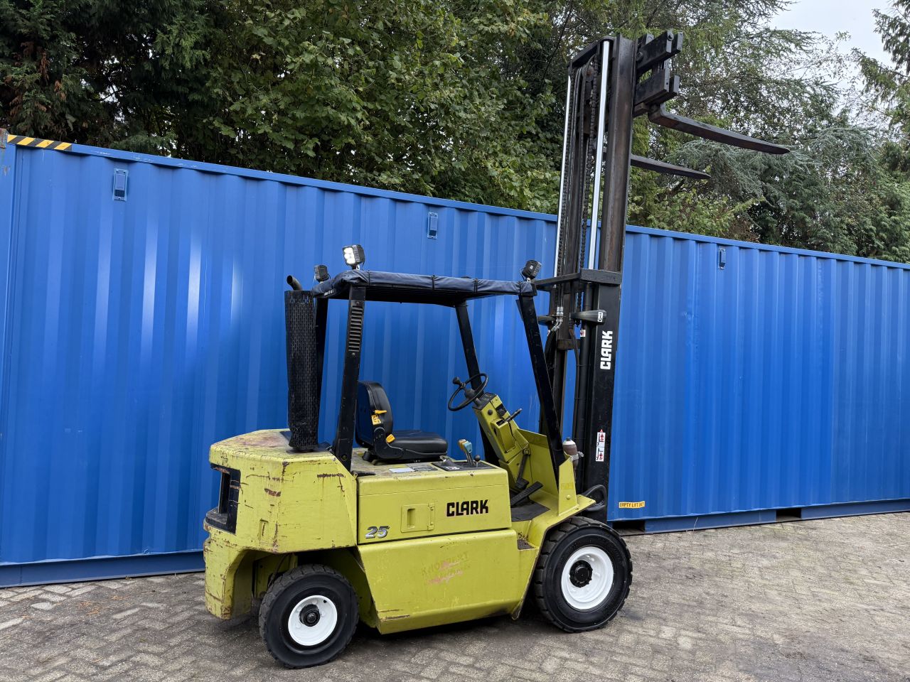 Clark 2.5 tonner diesel heftruck Sideshift 4e ventiel LED