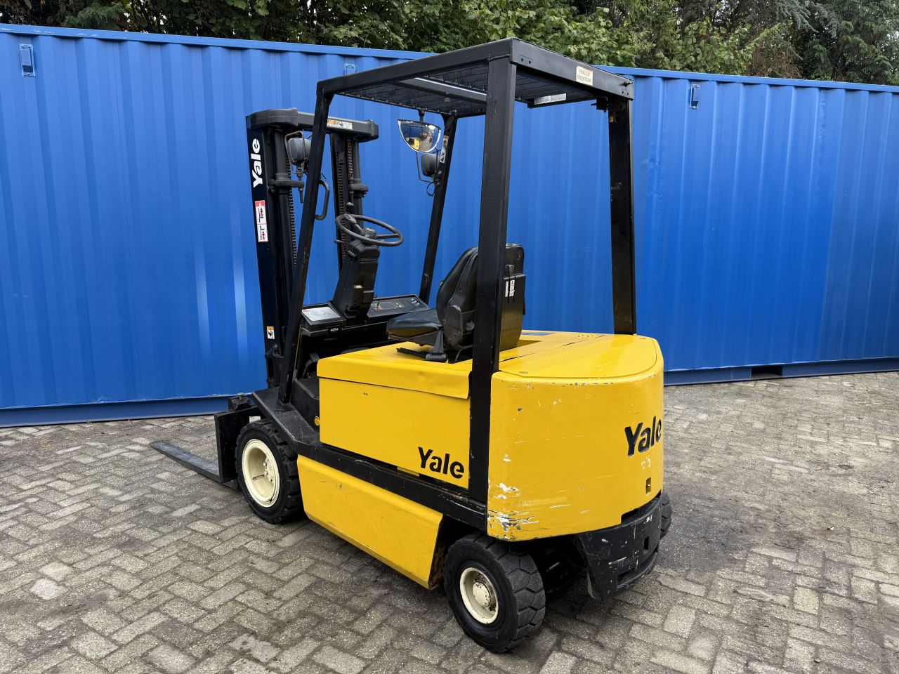 Nette Yale 2.5 tonner elektrisch 1800uur 4 hydr functies