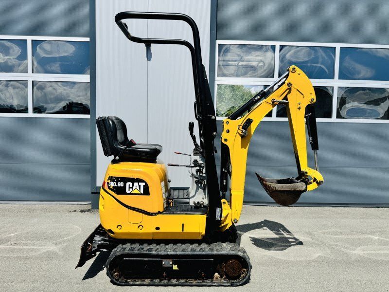 Cat 300.9 1. HAND
