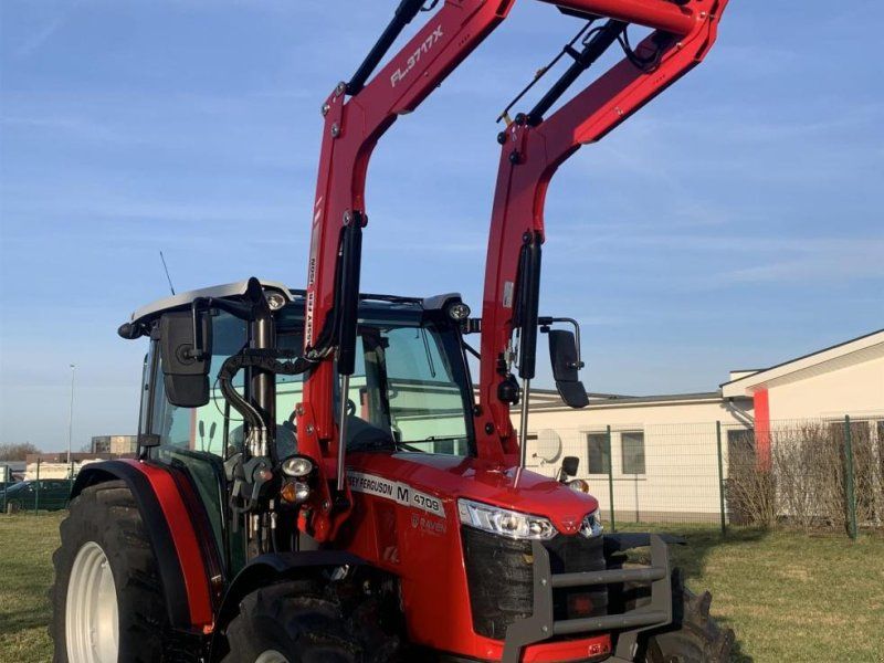 Massey Ferguson 4709M Cab