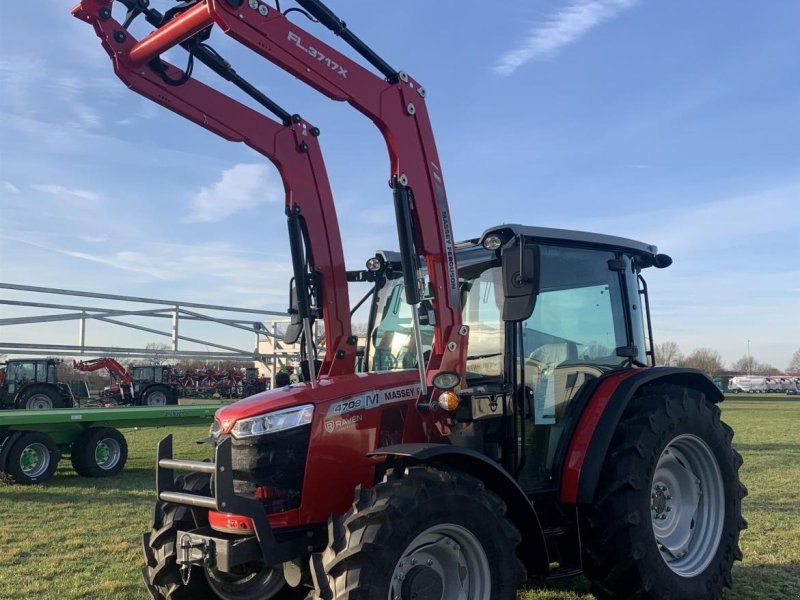 Massey Ferguson 4709M Cab