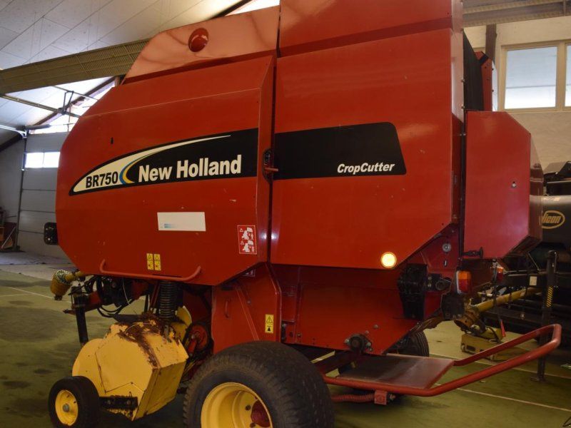 New Holland BR 750 CropCutter