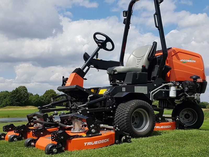 Jacobsen AR331
