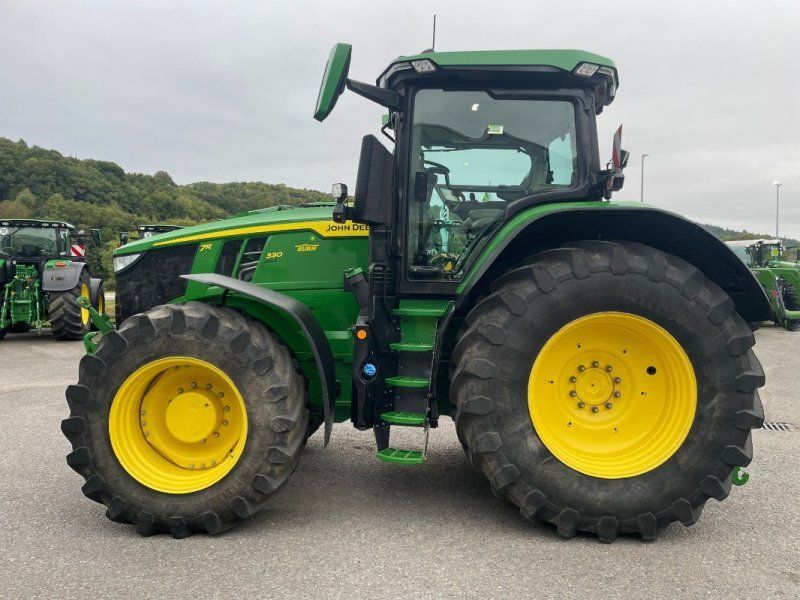 John Deere 7R330 / 7R 330