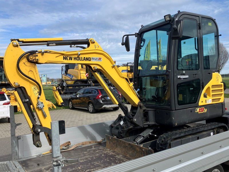 New Holland E19C