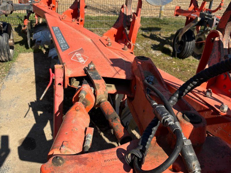Kuhn Multimaster 123T