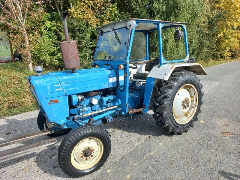Ford 2600