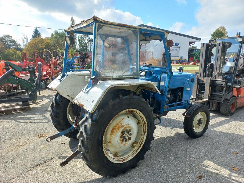 Ford 2600