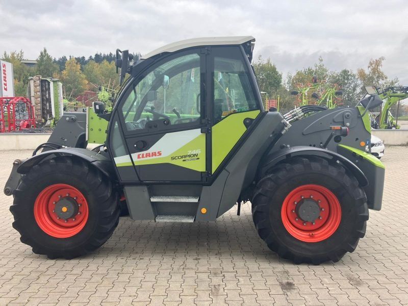 Claas SCORPION 746 VARIPOWER