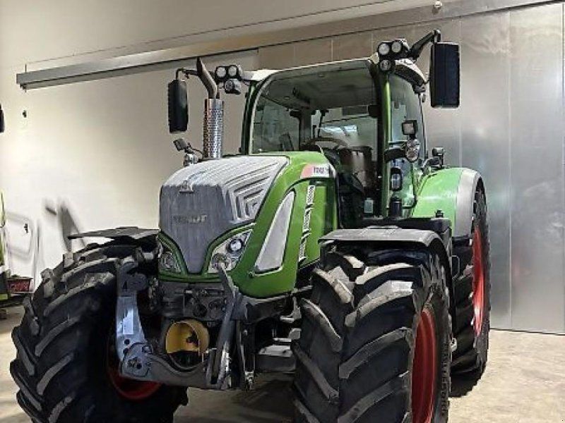 Fendt 718 vario