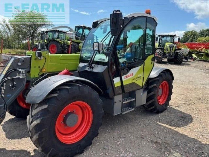 Claas SCORPION 736