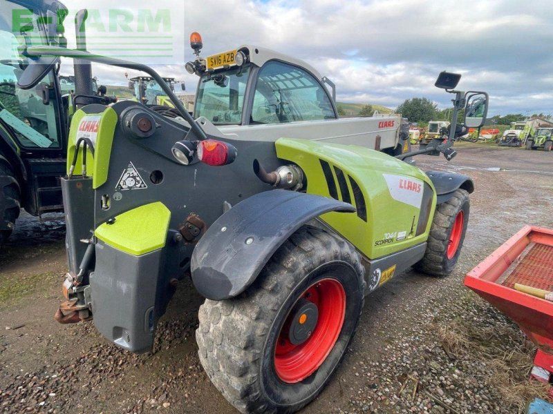 Claas SCORPION 7044