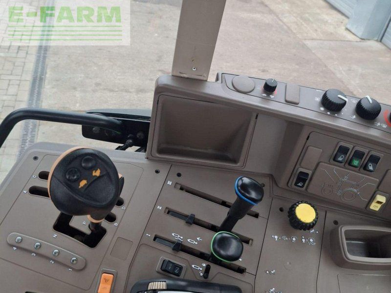 John Deere 6330