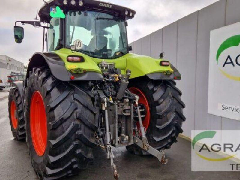 Claas AXION 850