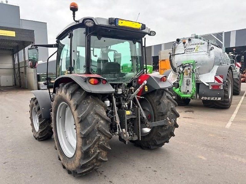 Massey Ferguson 4709
