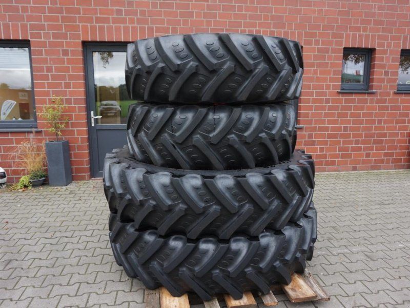 BKT 420/80R46  420/85R30  RT855 CLAAS