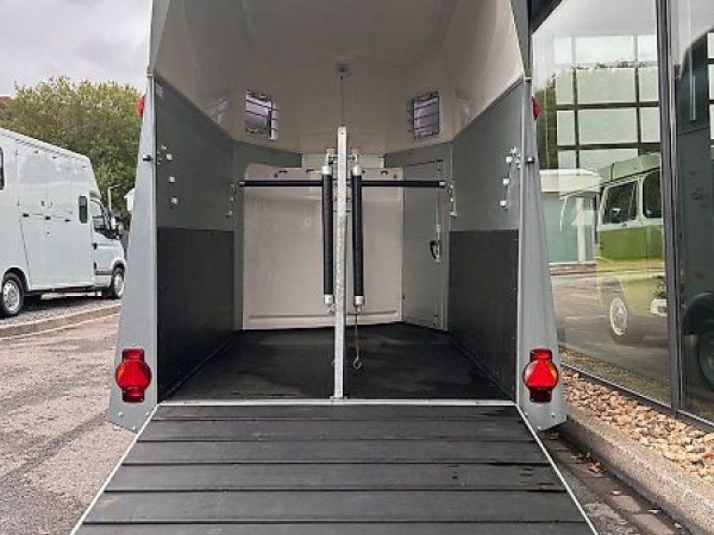 Humbaur Equitos Alu Plus Pferdeanhänger 2,0t 1.Hand