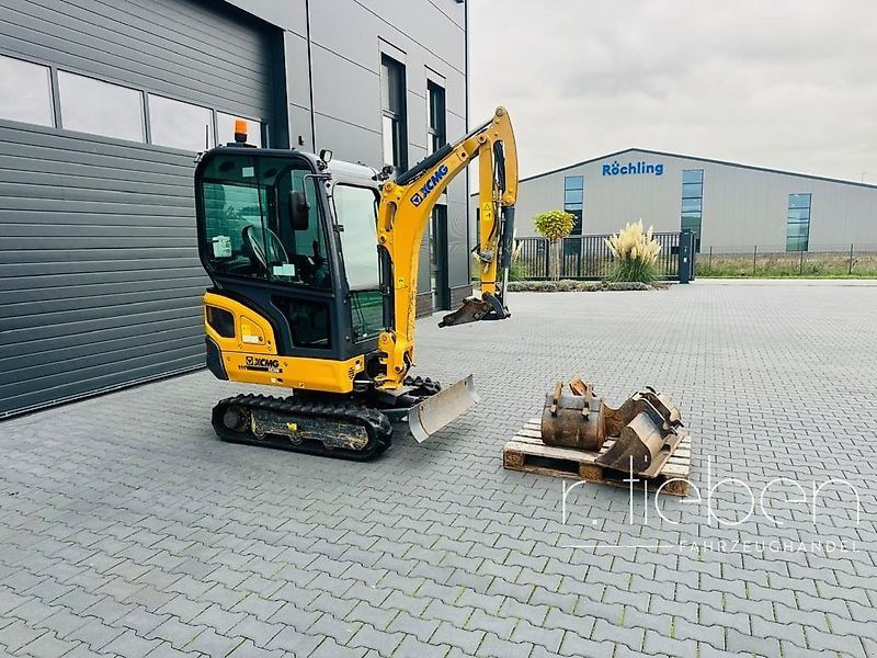 XCMG XE20E Minibagger mit SW und Löffelpaket