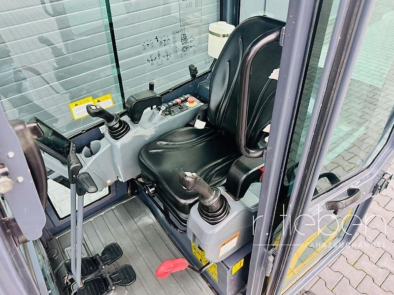 XCMG XE20E Minibagger mit SW und Löffelpaket