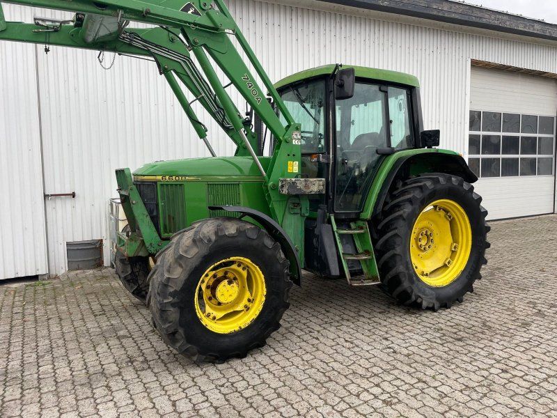 John Deere 6600