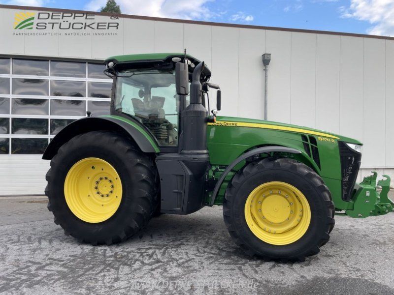 John Deere 8370R