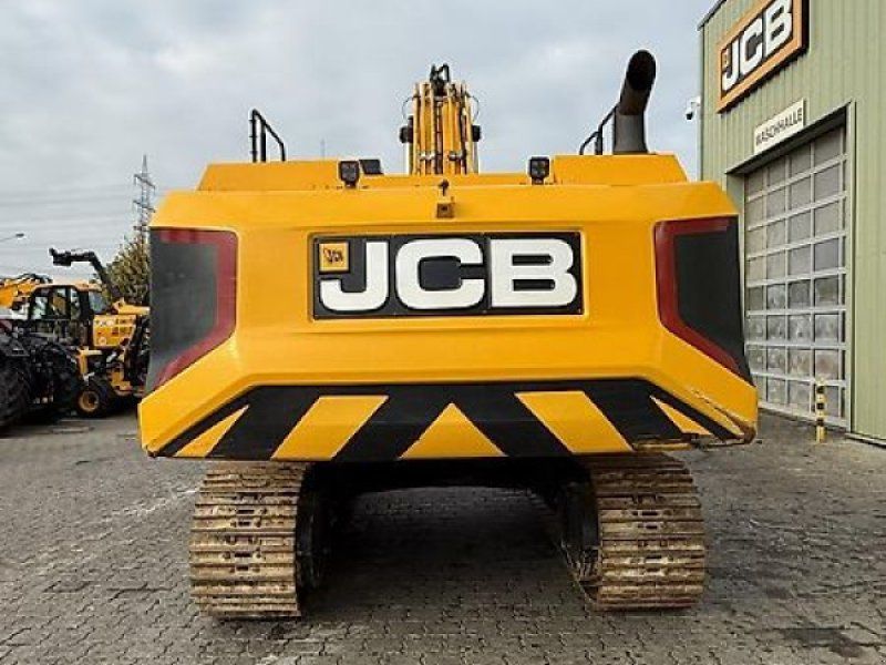 JCB 370X