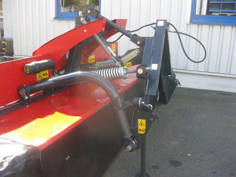 Vicon Extra 332 F