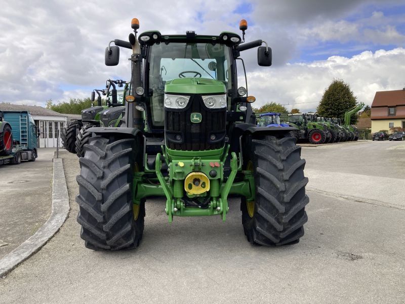 John Deere 6210 R DirectDrive