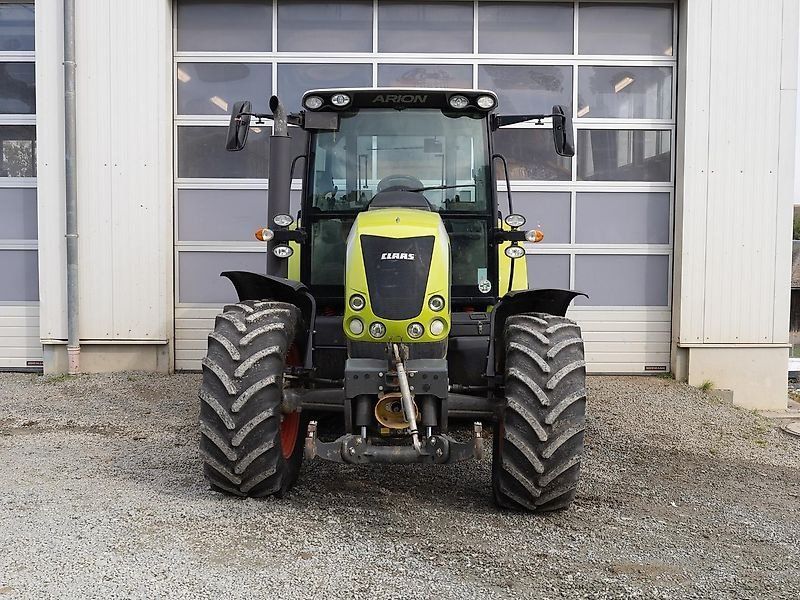 Claas Arion 530