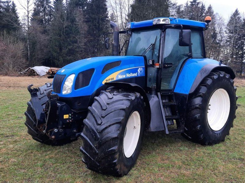 New Holland TV-T 195 Auto Command