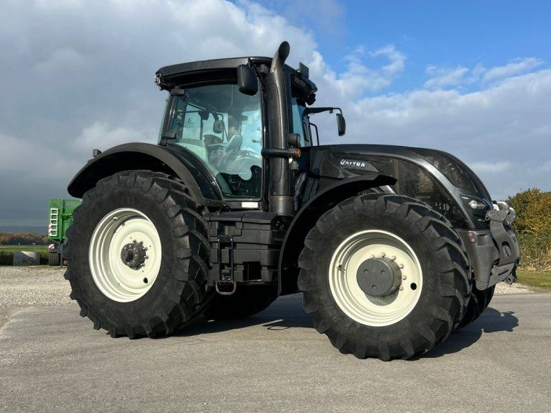 Valtra S374