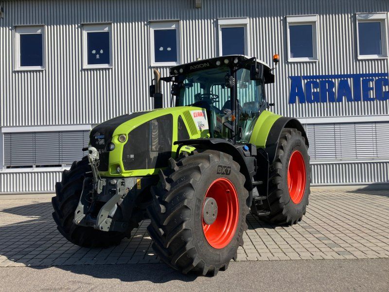 Claas Axion 920