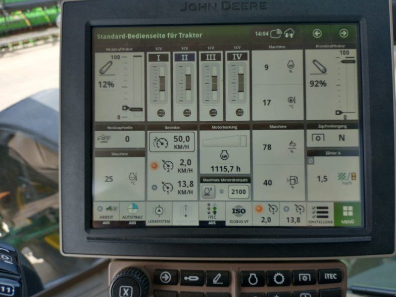 John Deere 6R230