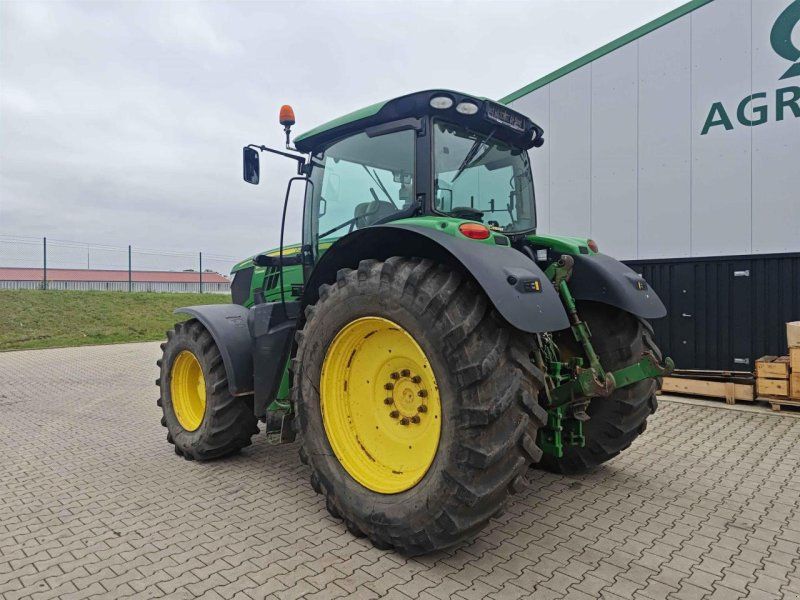 John Deere 6210R