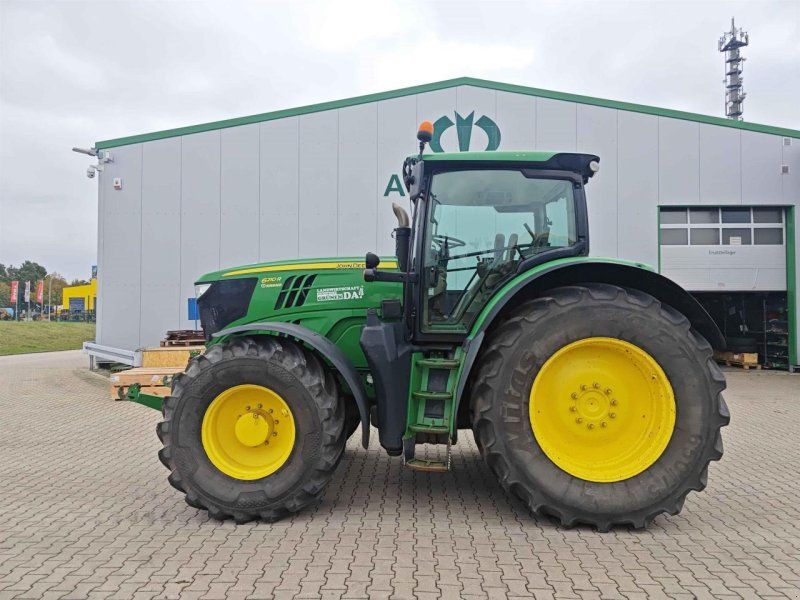 John Deere 6210R