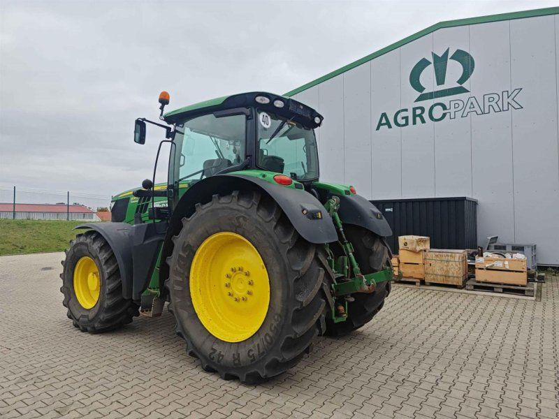 John Deere 6210R