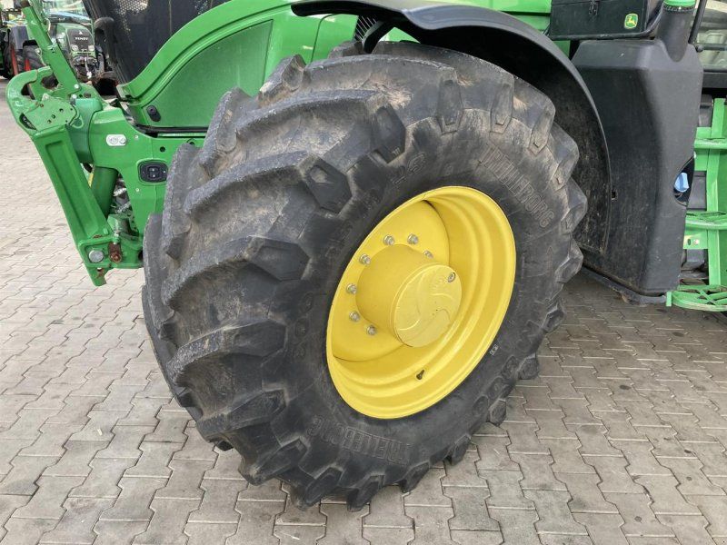 John Deere 6R 185