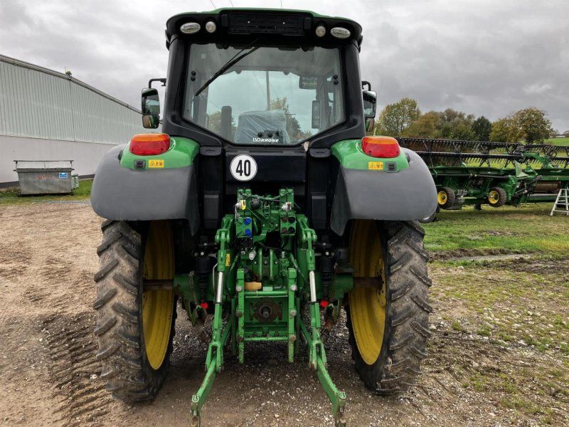John Deere 6120M