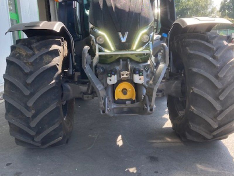 Valtra T 235 Versu