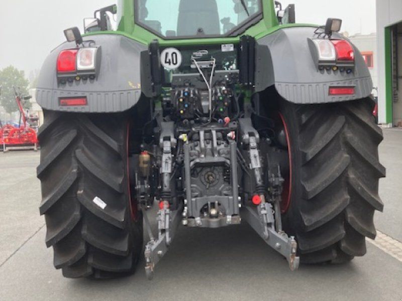 Fendt 824 Vario S4 Profi+