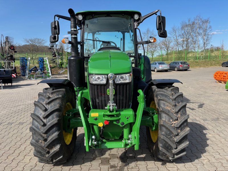 John Deere 5090 M