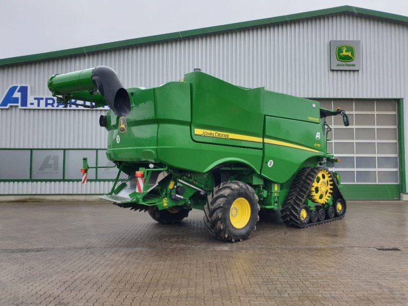 John Deere S770