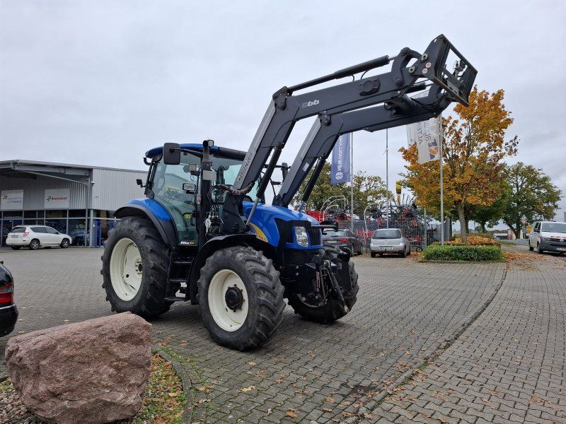 New Holland T6020 Elite