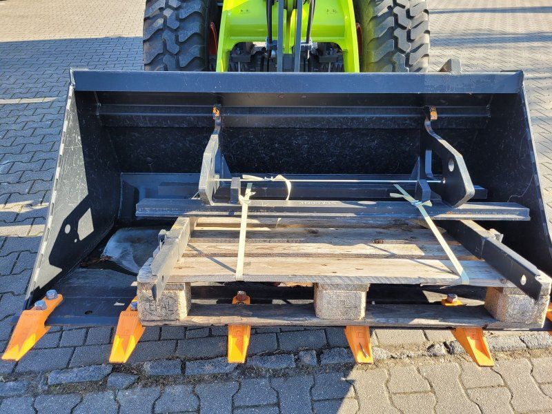 Claas Torion 530