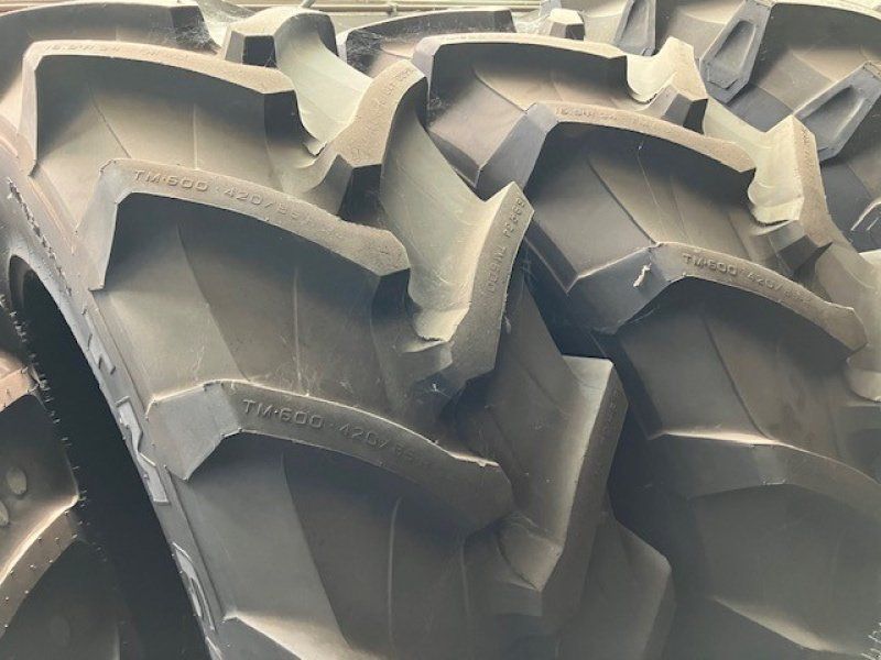 Trelleborg 420/85R34 + 340/85R24